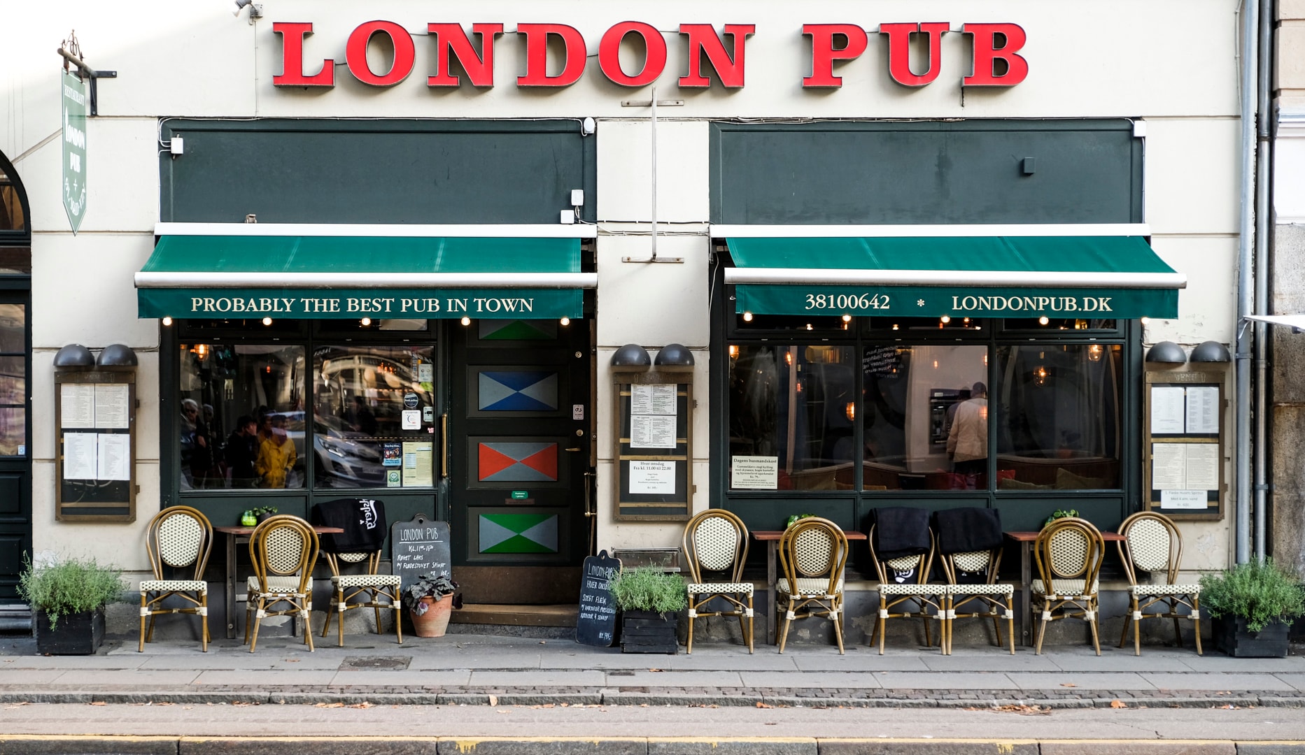 Frokostbræt London Pub Frederiksberg spar 157 kr