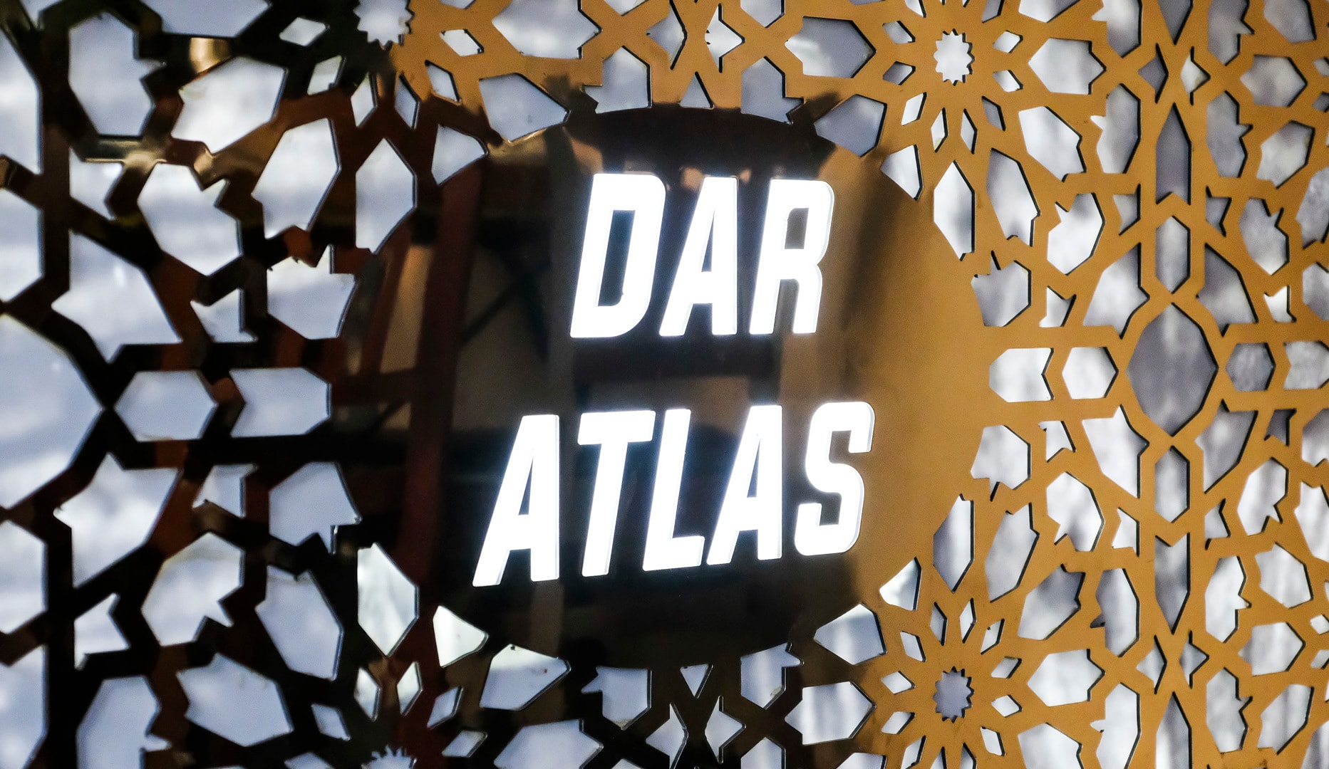 forret-og-valgfri-hovedret-hos-dar-atlas-tilbud-p-oplevelser-i