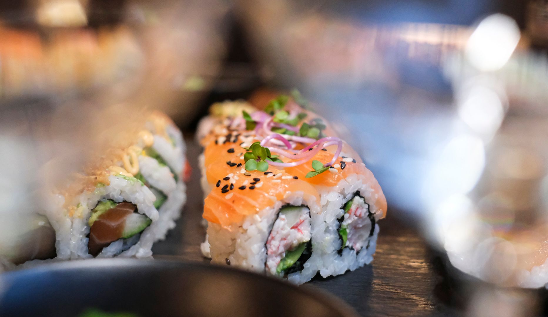 Take away: 42 stk. sushi inkl. tangsalat
