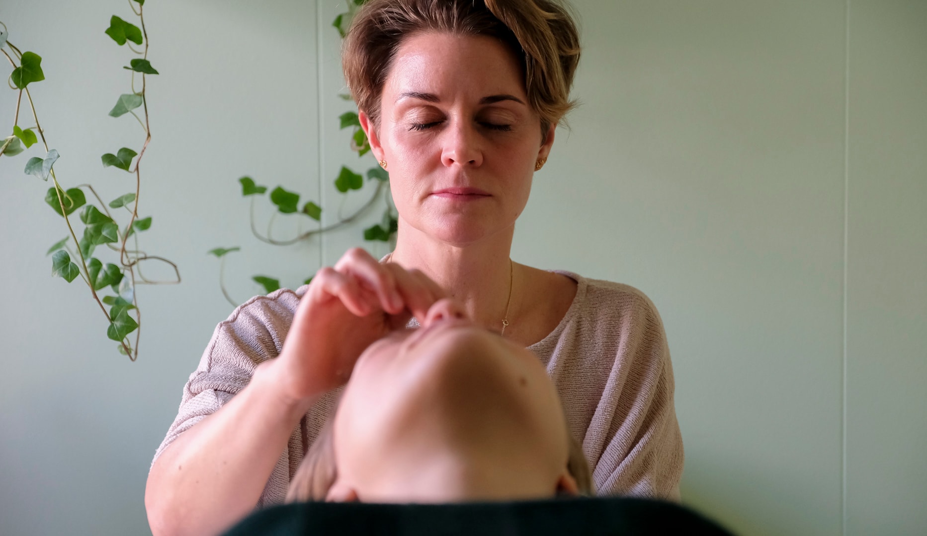Clairvoyant healing