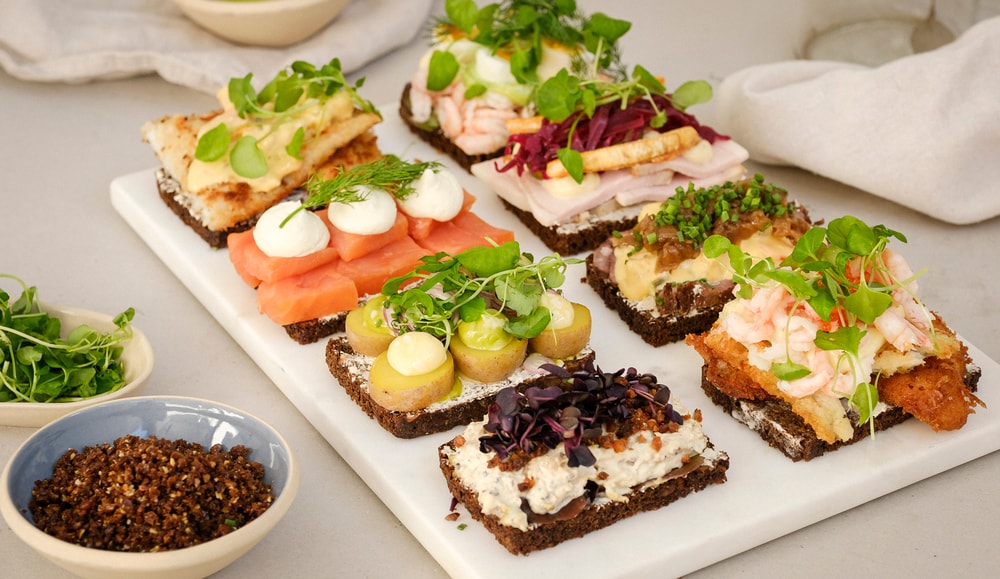 Smørrebrødsvidundere fra Danish Minies - smag landets mest elegante smørrebrød