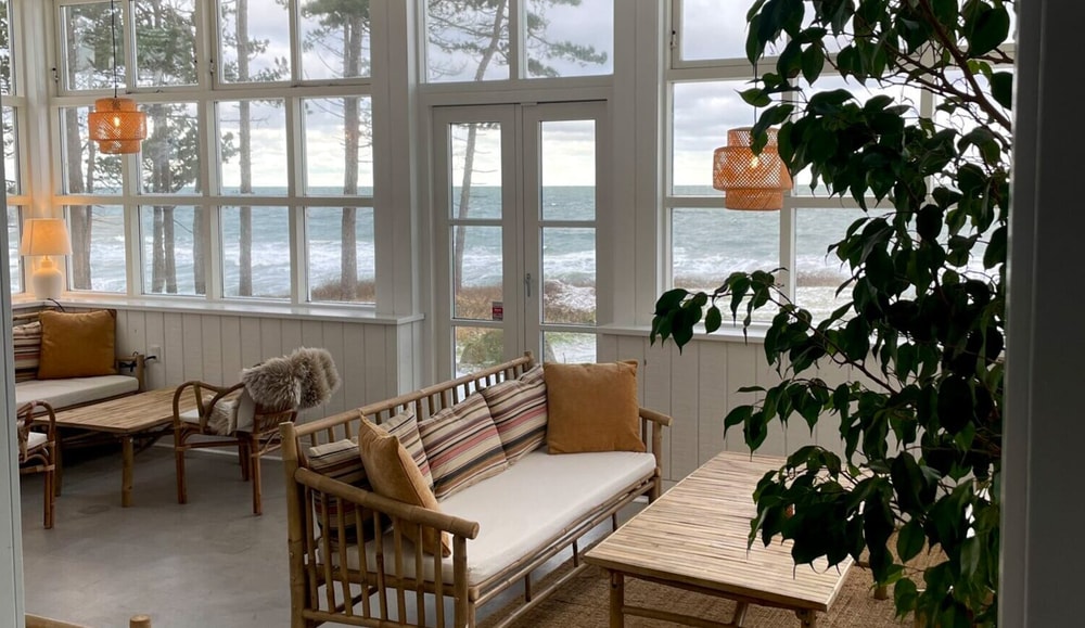 Gilbjerg Strandhotel | Få værelser til salg!