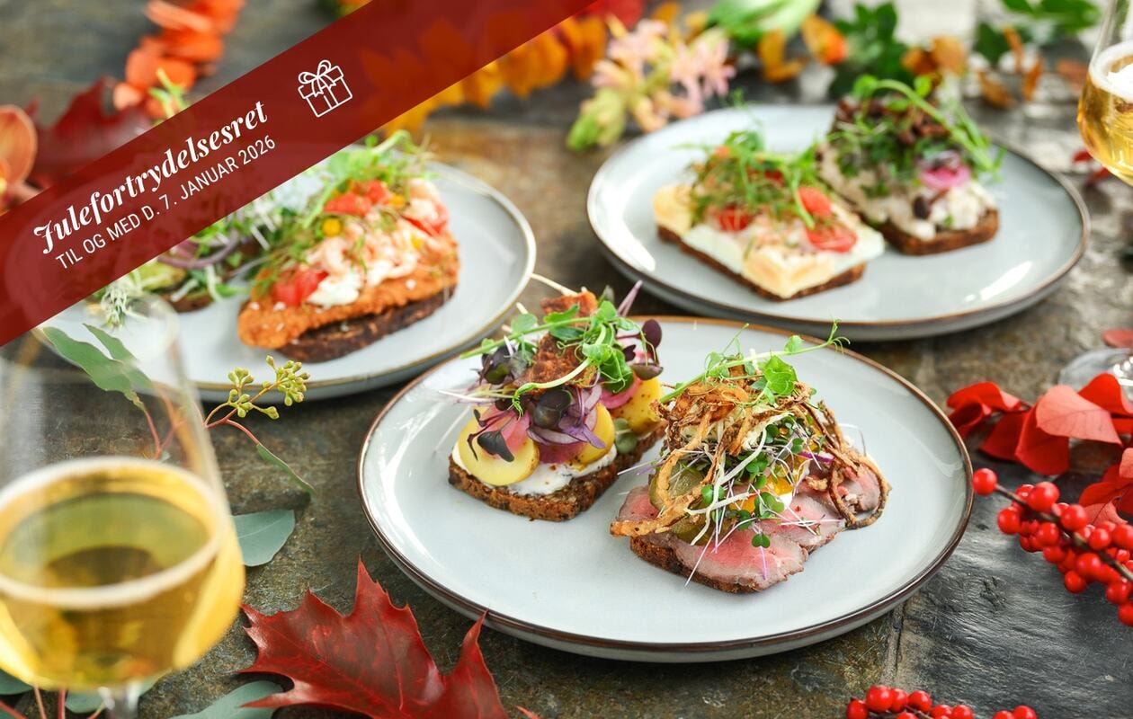 2 Valgfri Smørrebrød + Sødt Hos Florie
