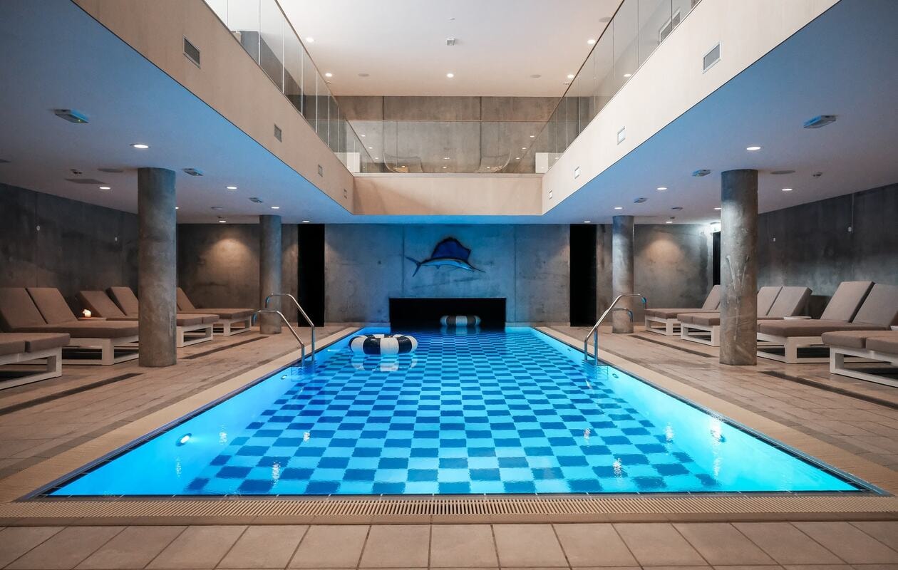 Spa, Frokost, & Sødt på Hotel de Ville