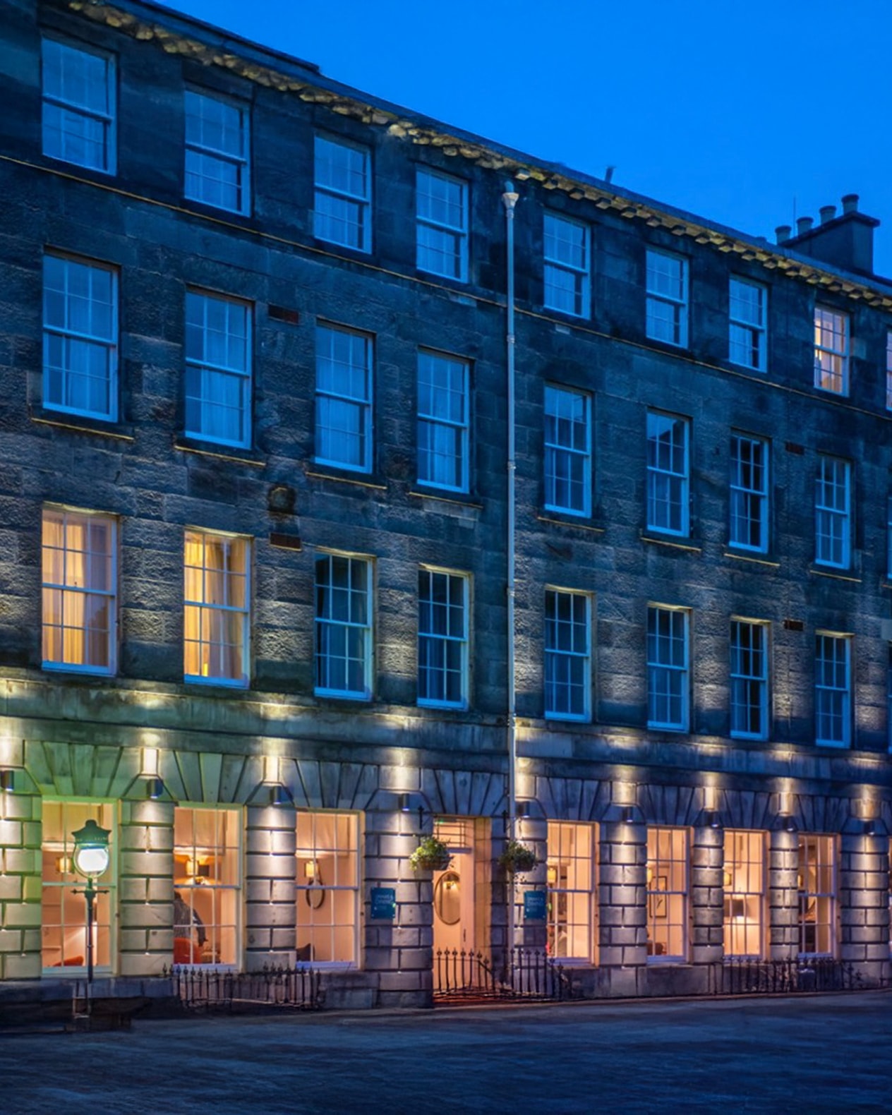Edinburgh | Oplev den middelalderlige stemning billede 1