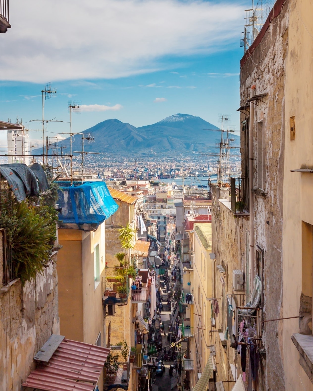 Napoli: En ægte italiensk storby billede 1