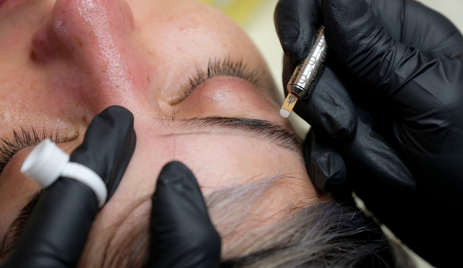 Lash Lift, Brow Lamination el. Microblading