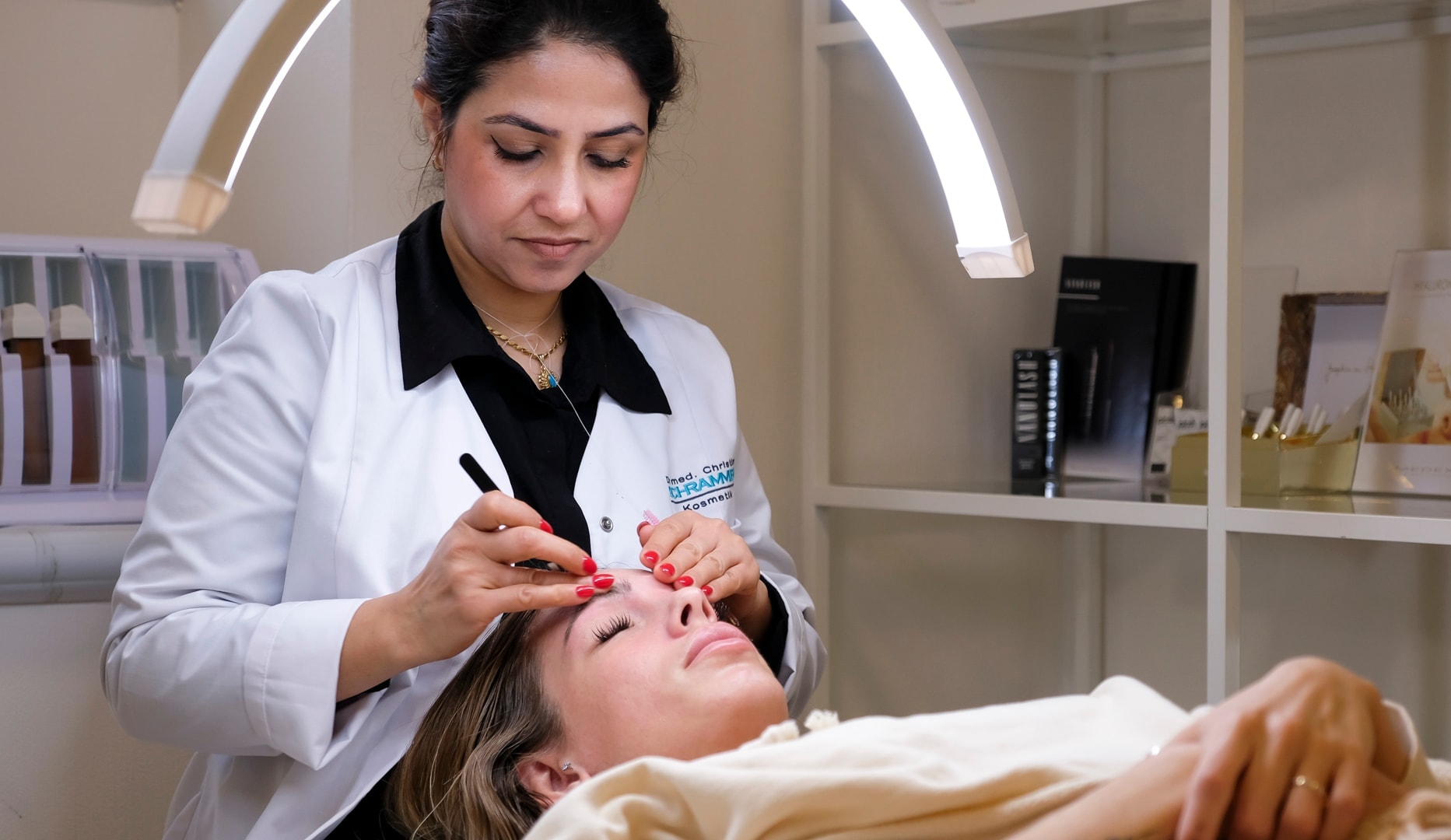 Voksbehandling el. threading - spar 60 %