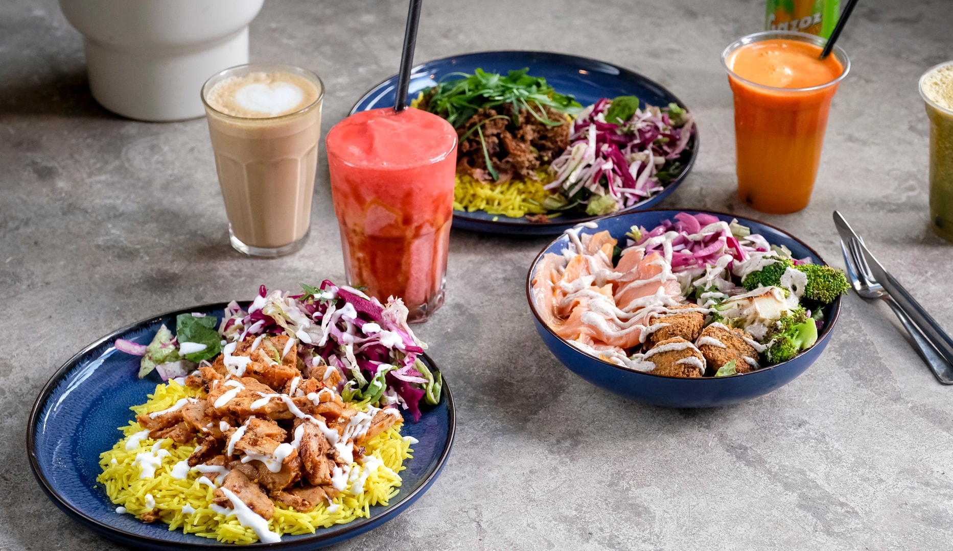 Valgfri bowl+juice/shake hos Umami - Valby/Frederiksberg