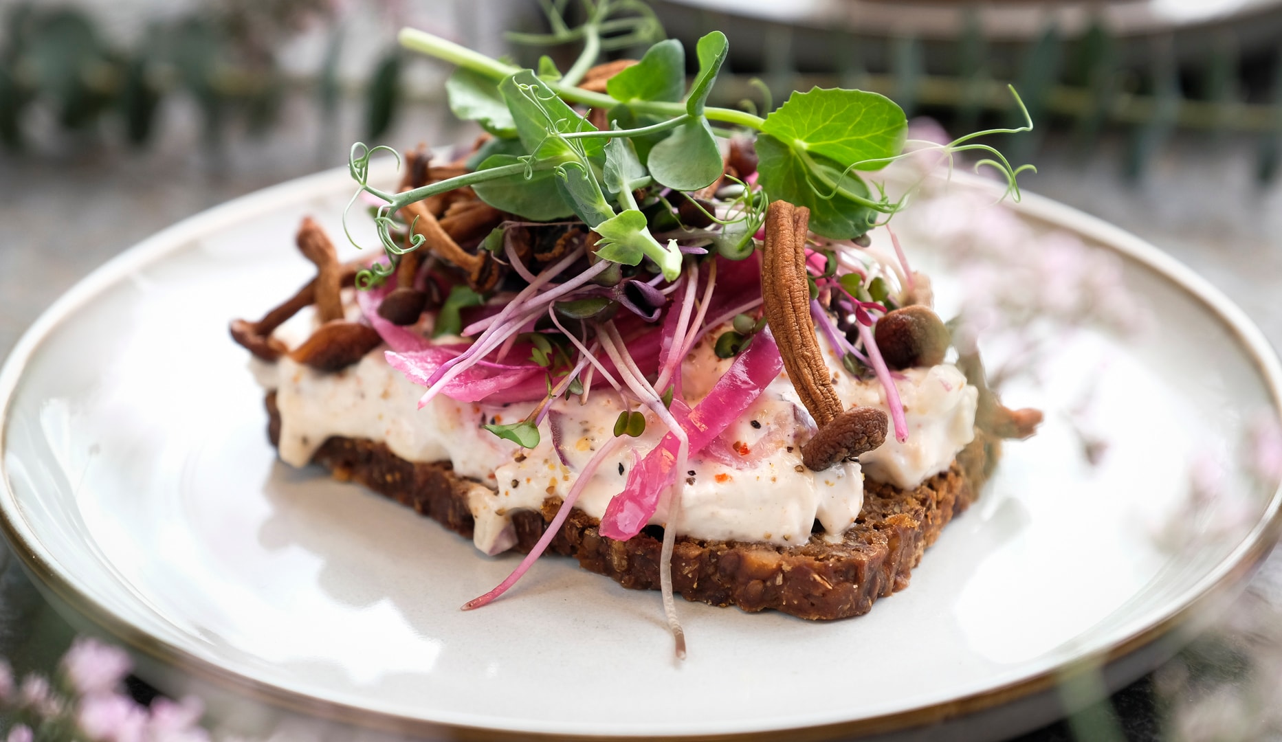 4 el. 6 stk. gourmetsmørrebrød fra den prisvindende Berlingske-favorit, Florie
