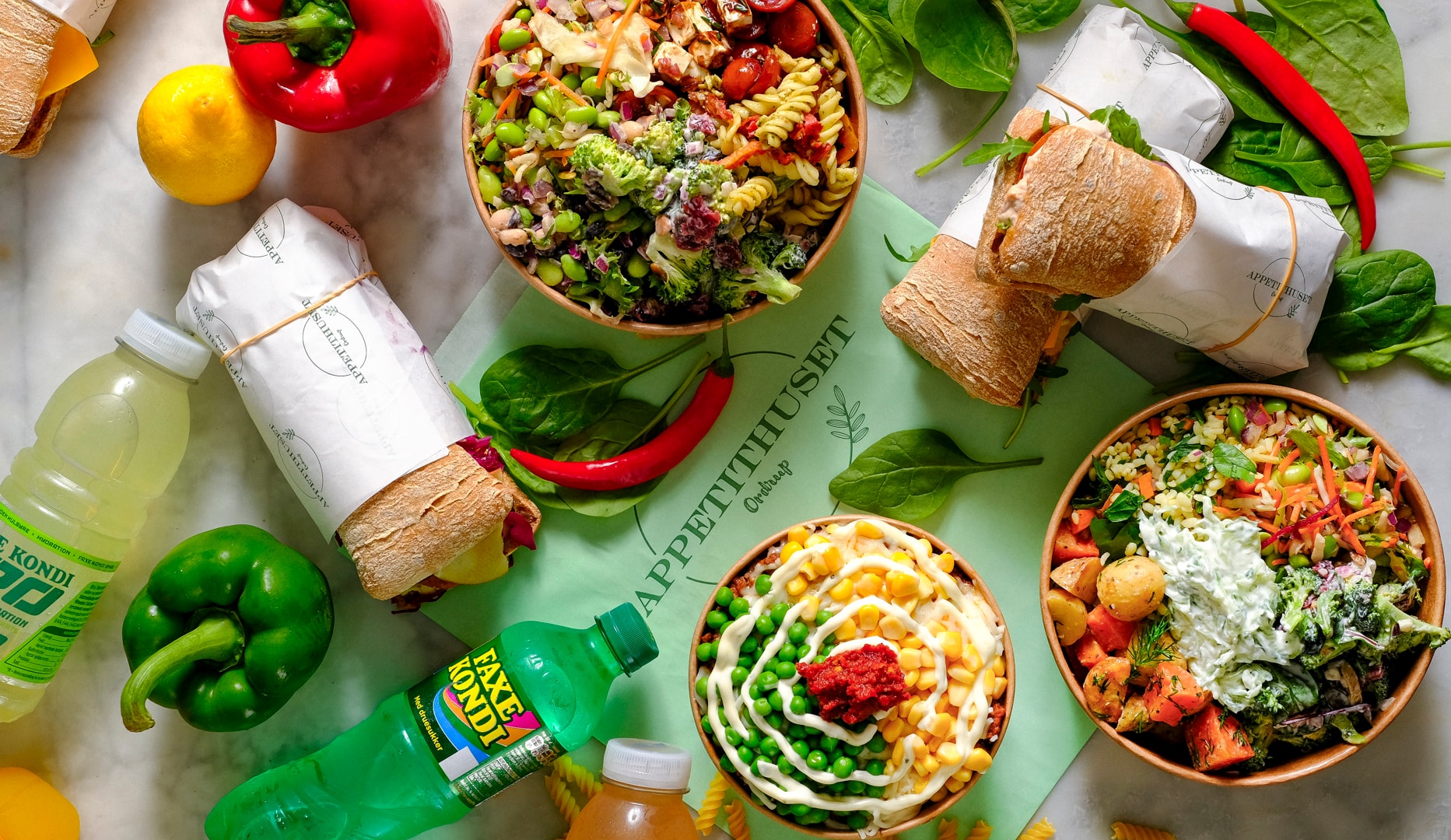 Salat bowl, sandwich el pasta + sodavand - Ordrup
