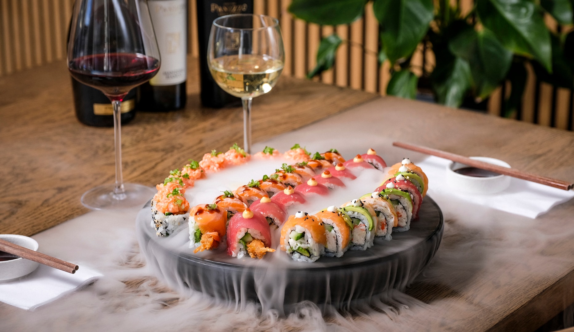 Sushi og vin fra Taya Sushi - spar 51 %