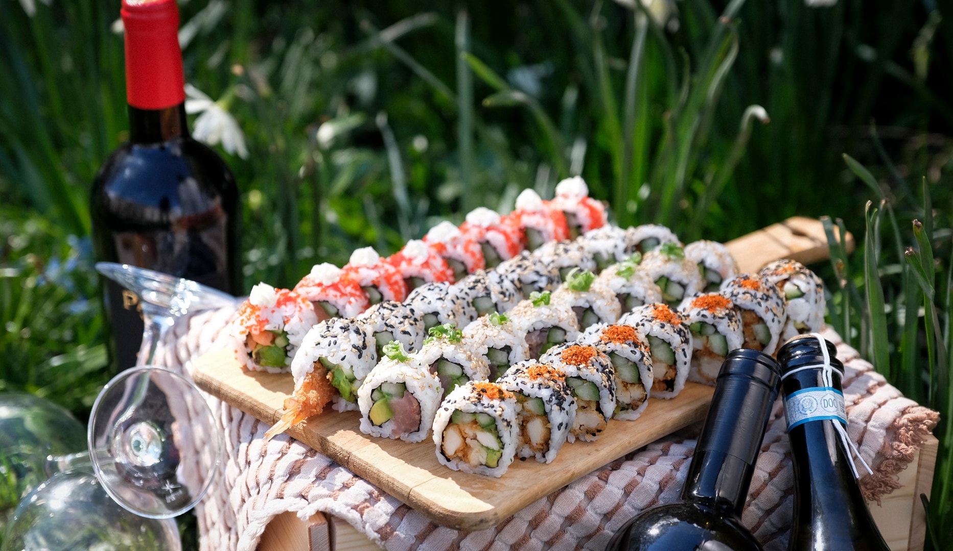 Sushi og vin fra Taya Sushi - spar 51 %
