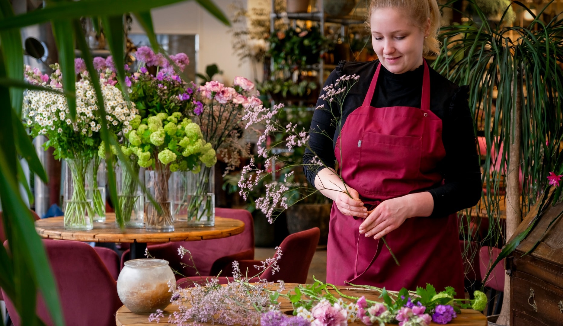 Vinsmagning, blomsterkursus og smørrebrød - Rødovre