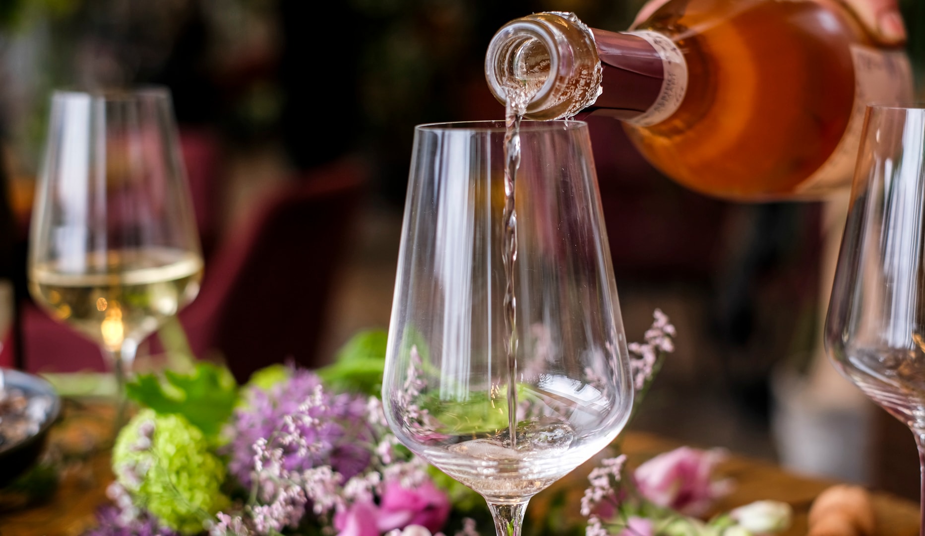 Vinsmagning, blomsterkursus og smørrebrød - Rødovre