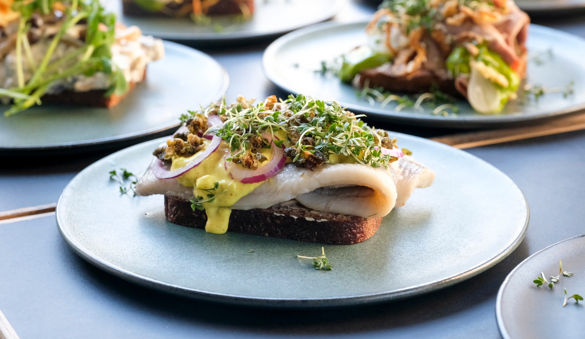 2 stk. Smørrebrød hos Meyers Spisehus