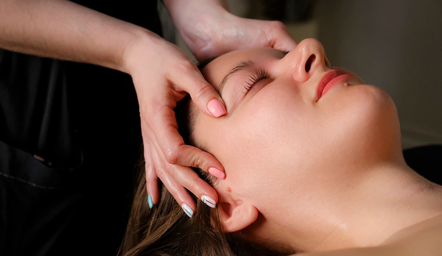 Lifting ansigtsbehandling - et alternativ til botox & filler