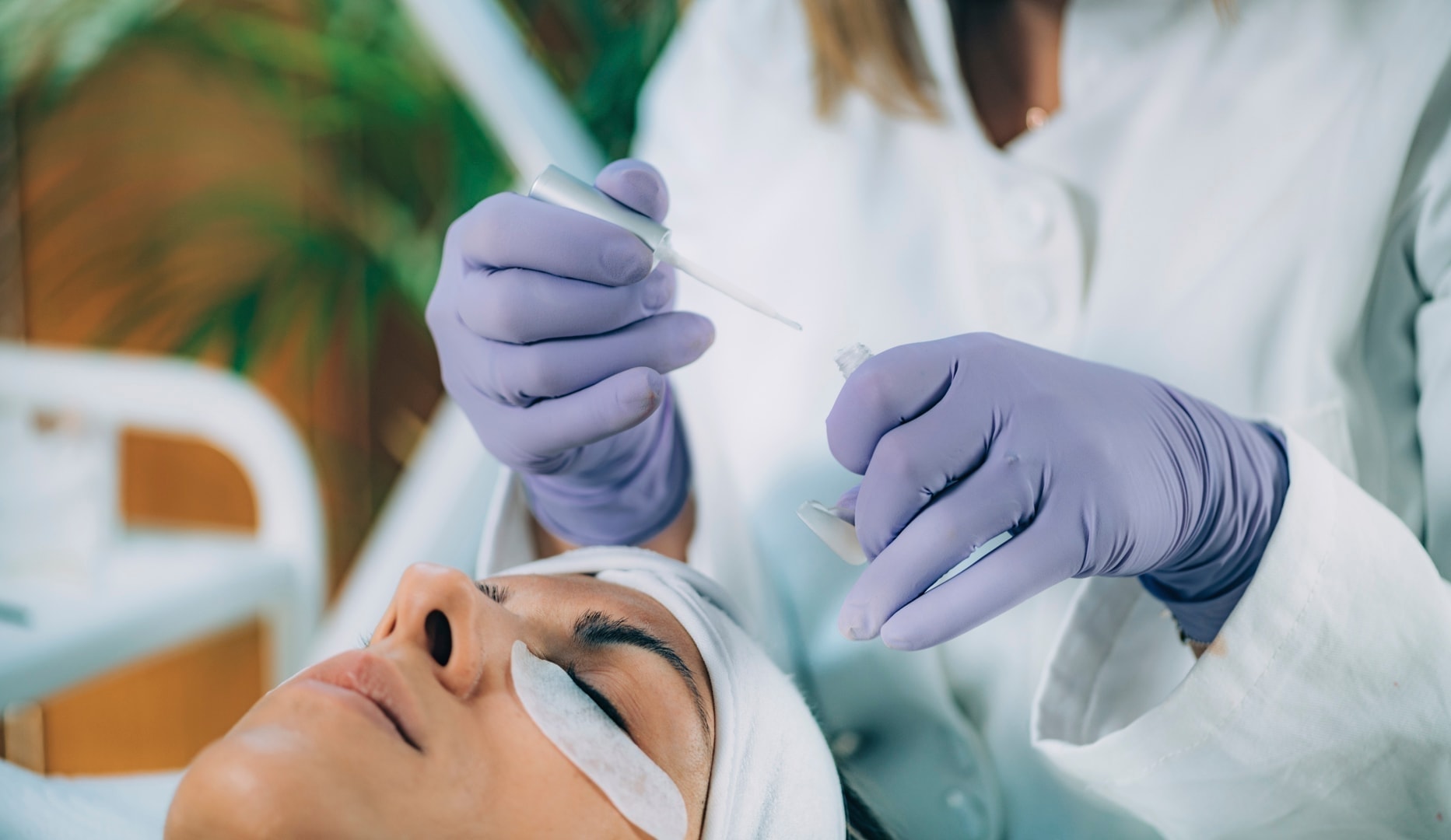 SPAR OP TIL 59 % | Lash Lift m. farve og kreatinkur