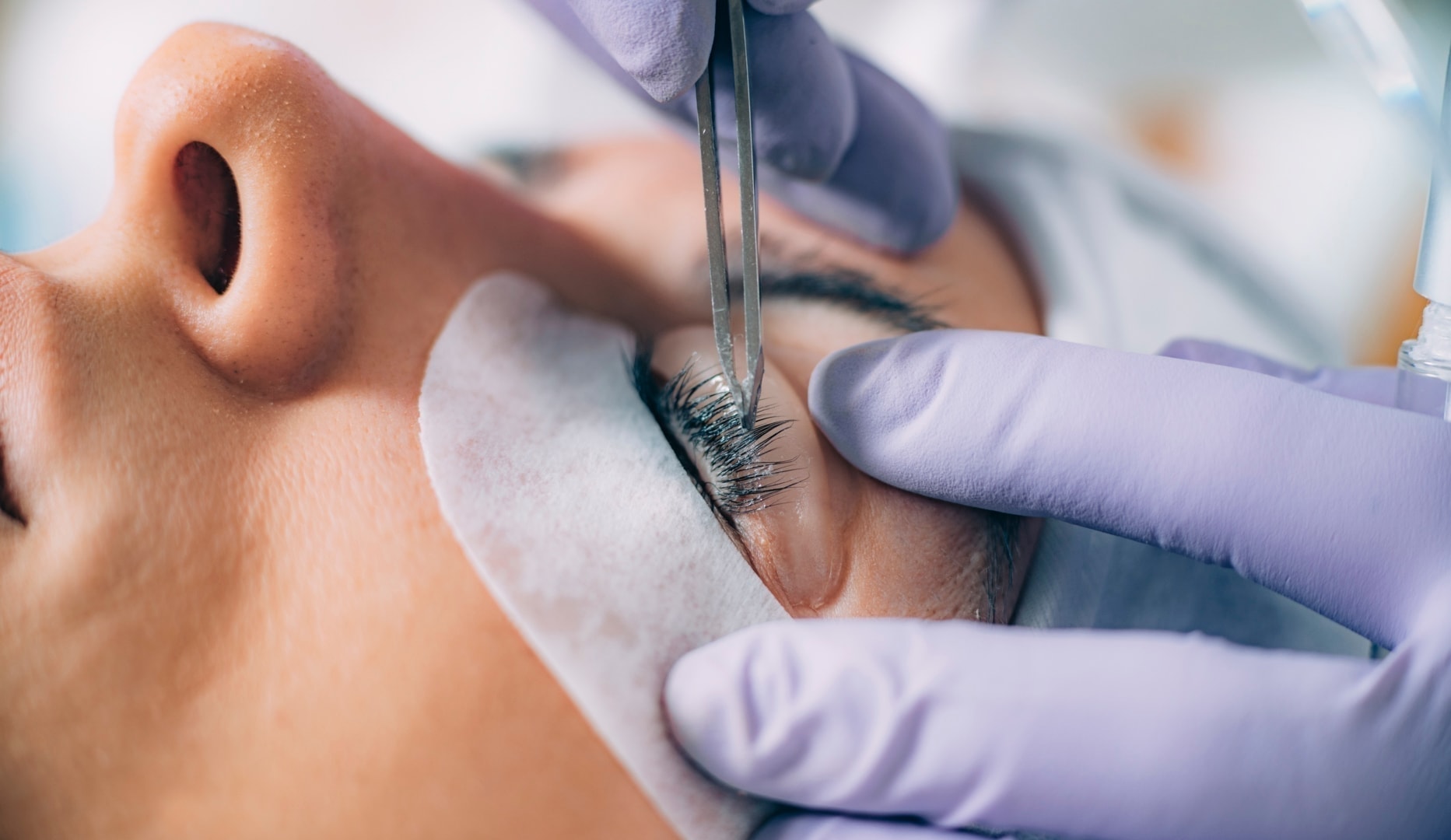 SPAR OP TIL 59 % | Lash Lift m. farve og kreatinkur