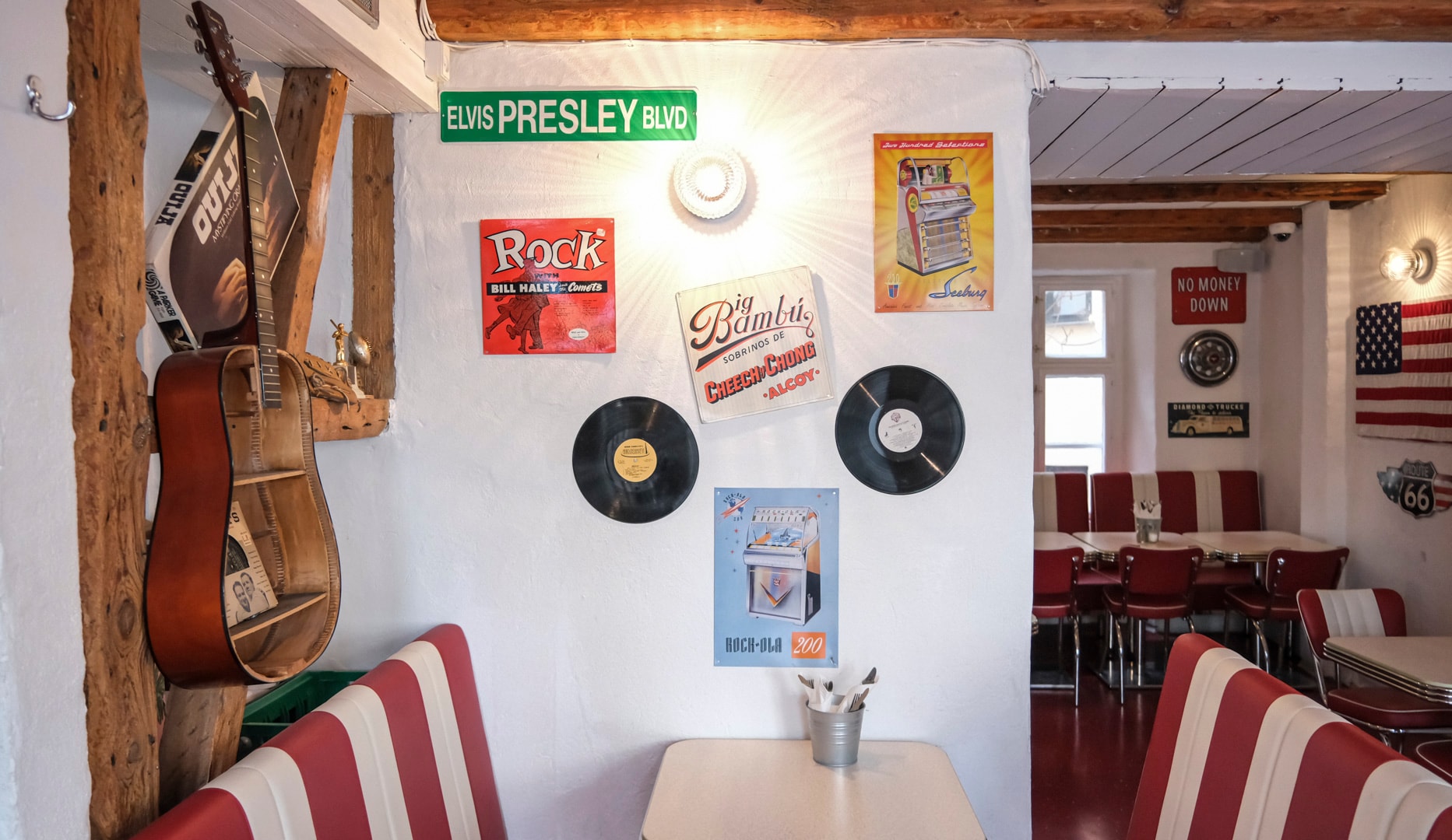 Halv pris | Midwestern Diner | Indre by
