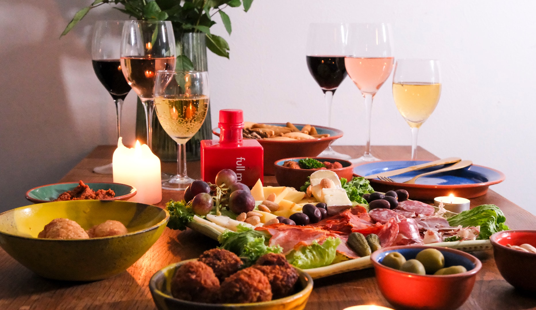 NYHED: Spar 50% på Tapas og Vinsmagning