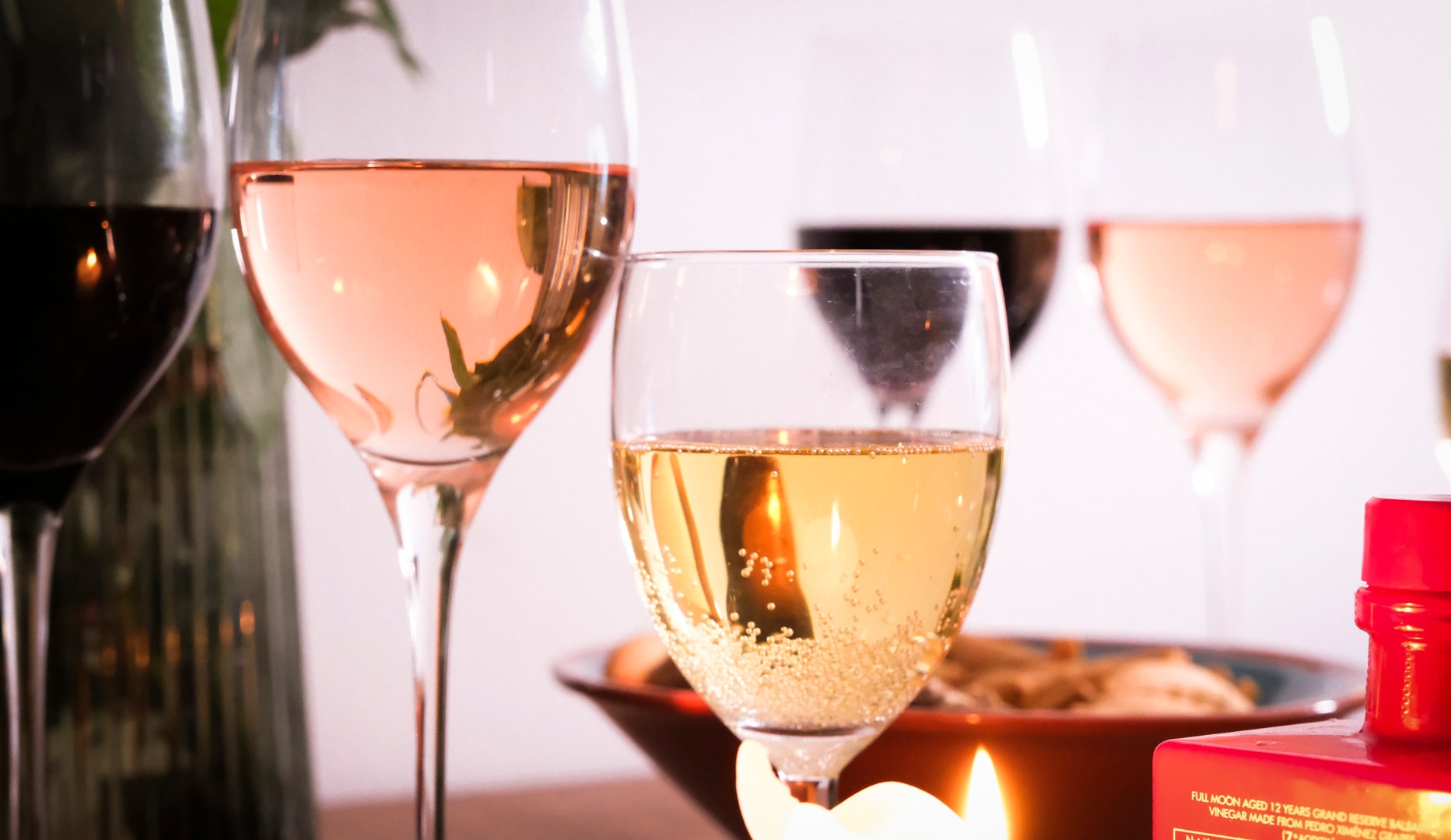 NYHED: Spar 50% på Tapas og Vinsmagning