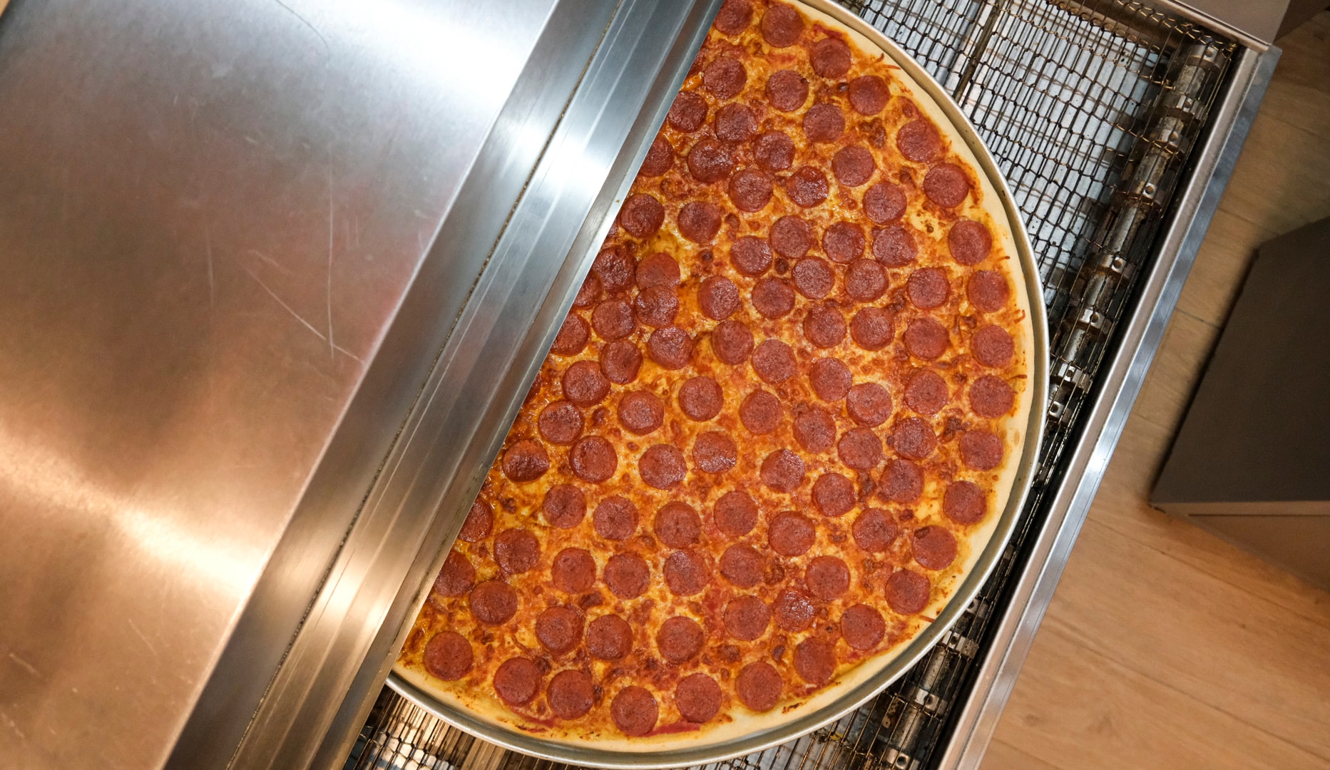 Spar op til 50 %: Kæmpe Pizza & Slices