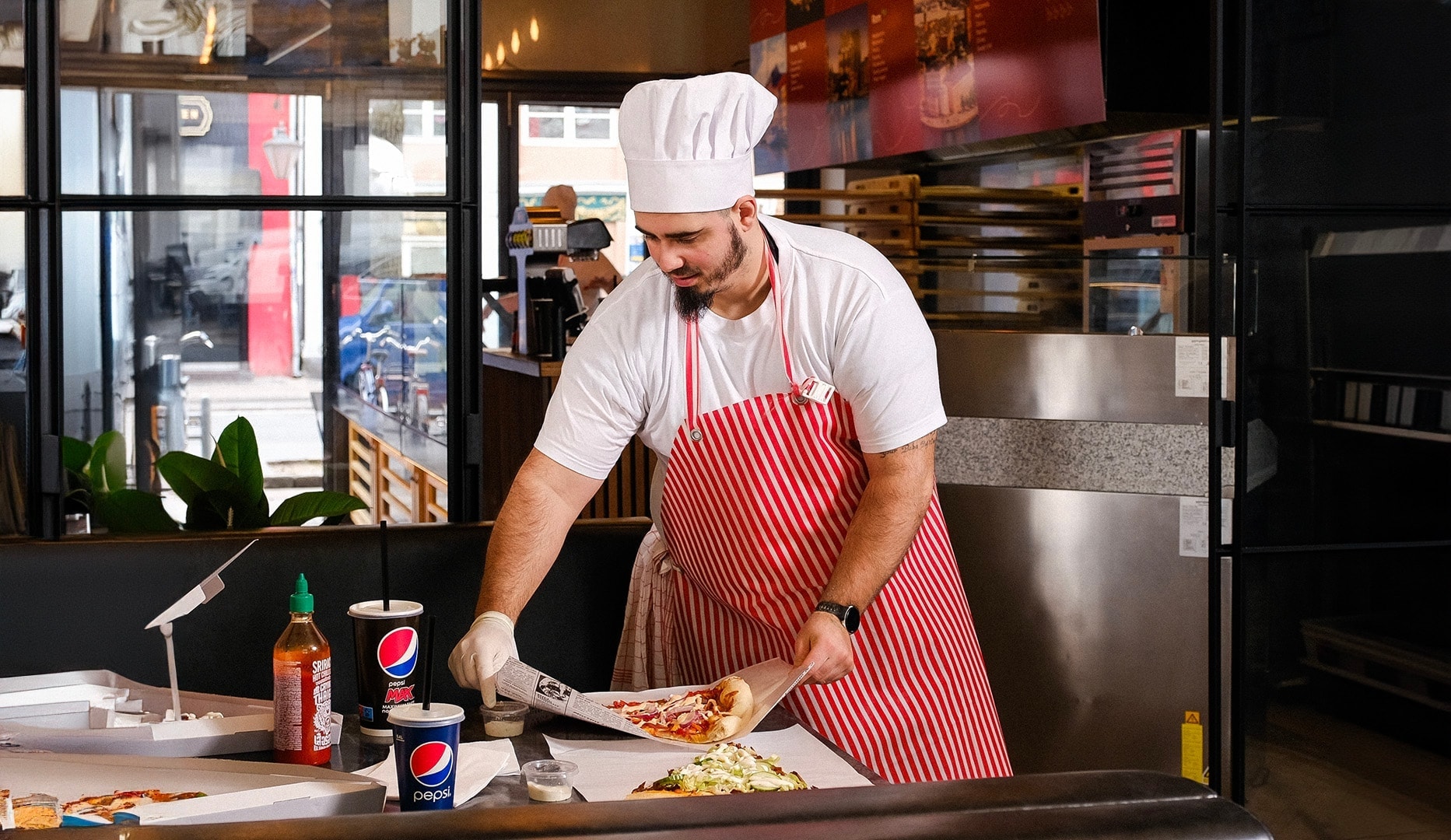 Spar op til 50 %: Kæmpe Pizza & Slices