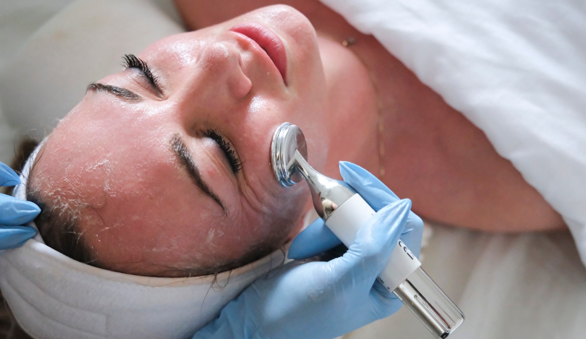 Luksus ansigtsbehandling | 75-80 min.