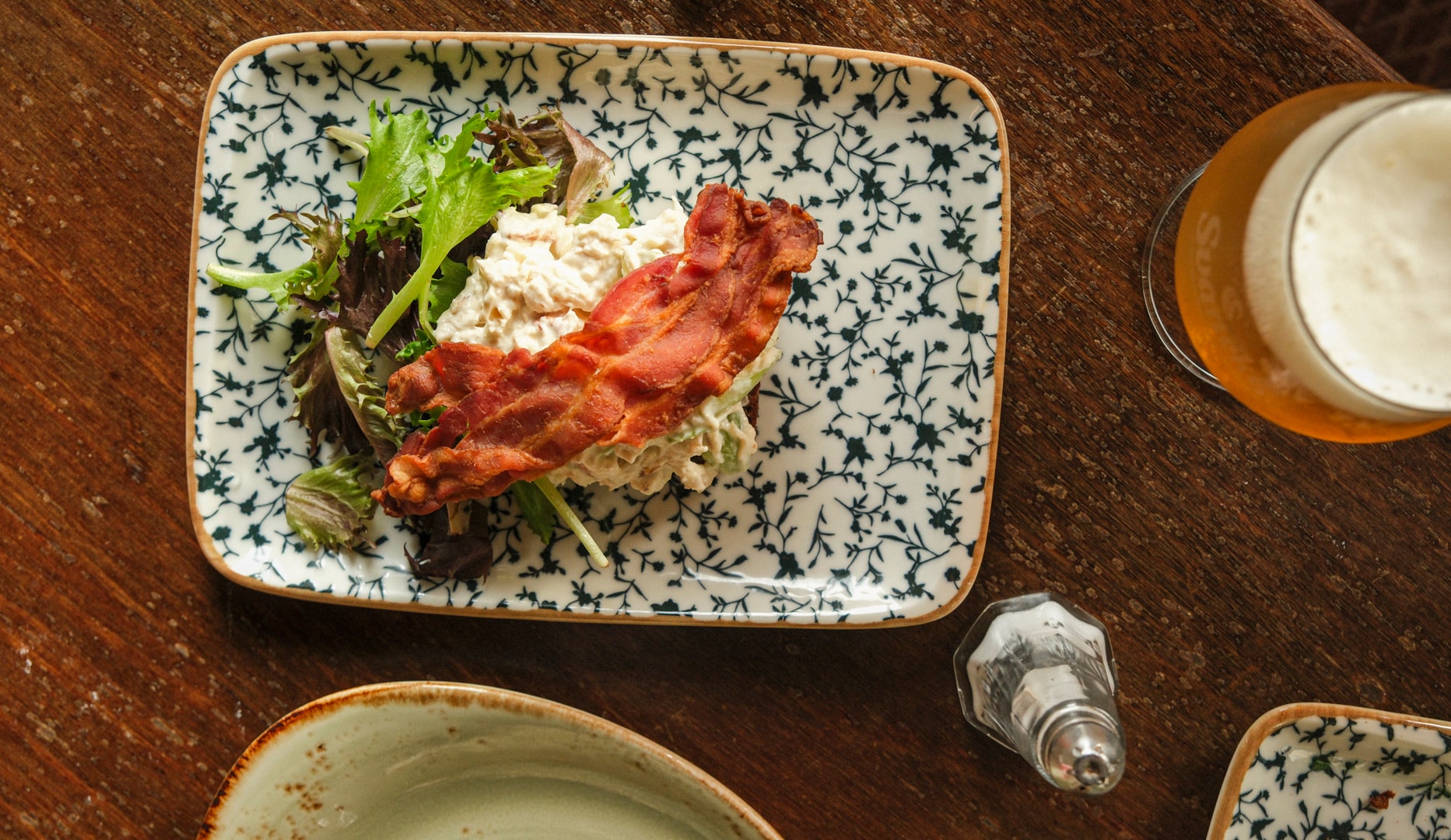 Valgfri Smørrebrød & Hjemmelavet Kage hos Café Sirius