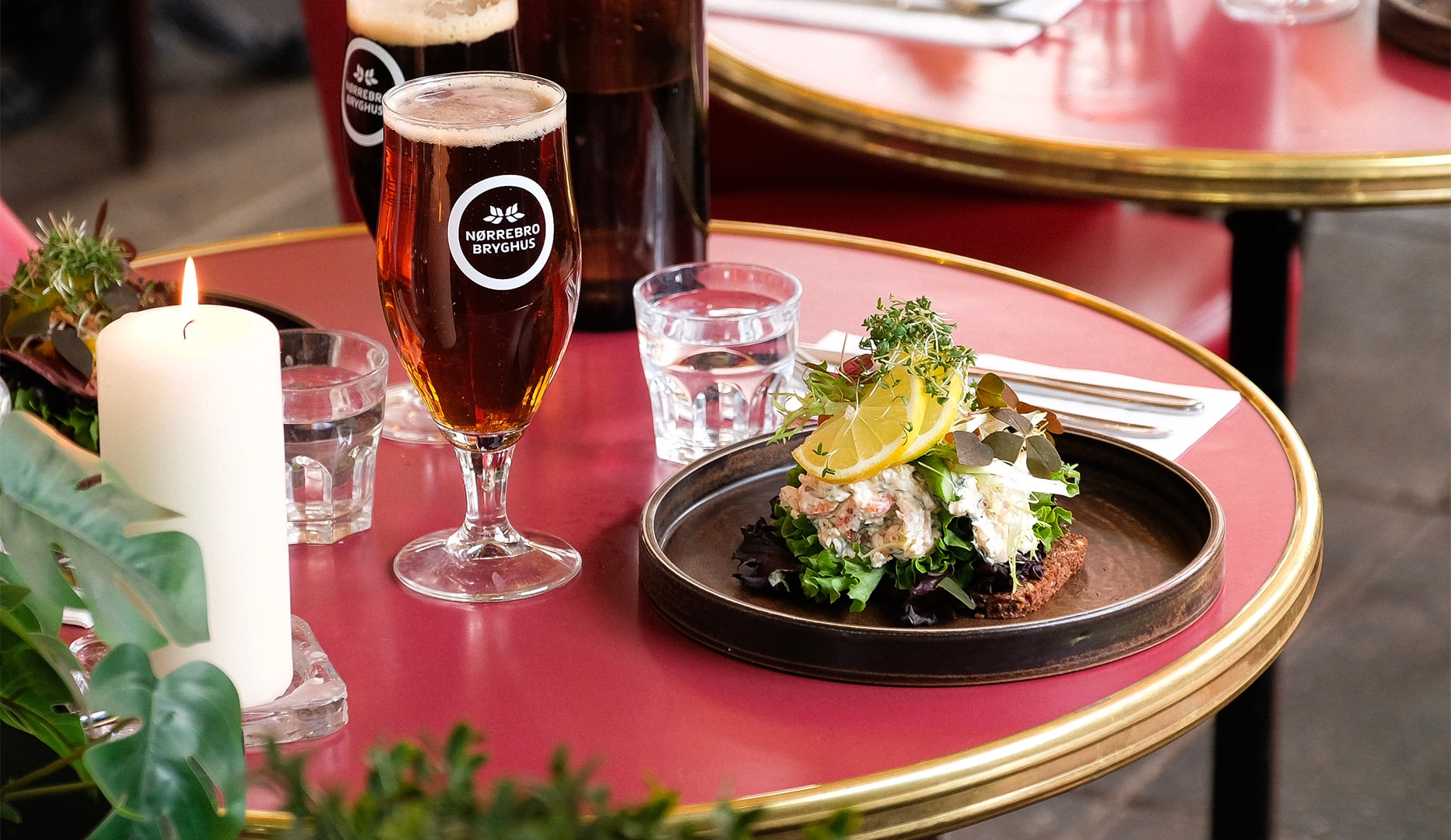 2 stk. Smørrebrød hos Kafé Kapers | Østerbro