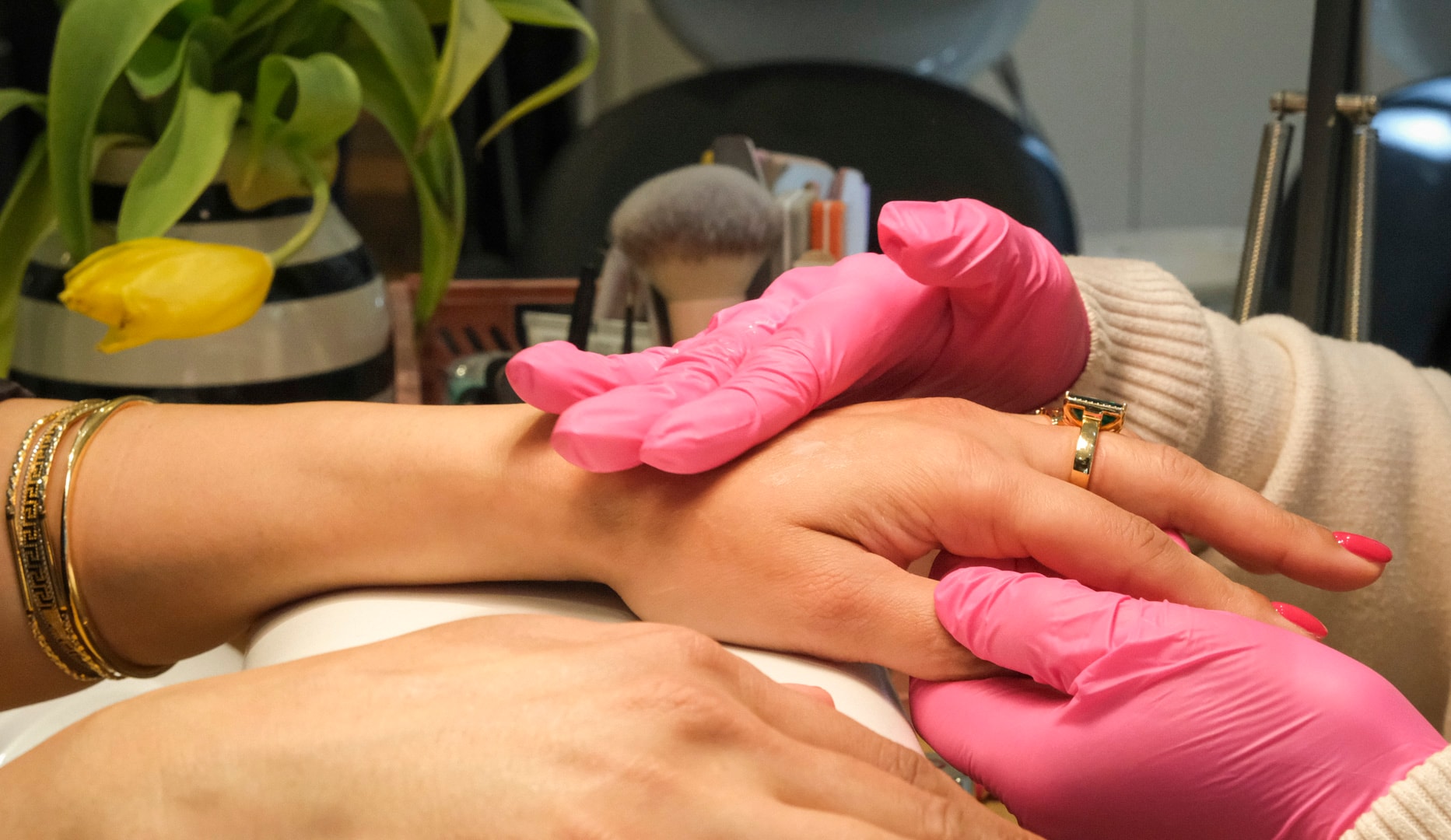 Manicure / Pedicure - Spar 50 %