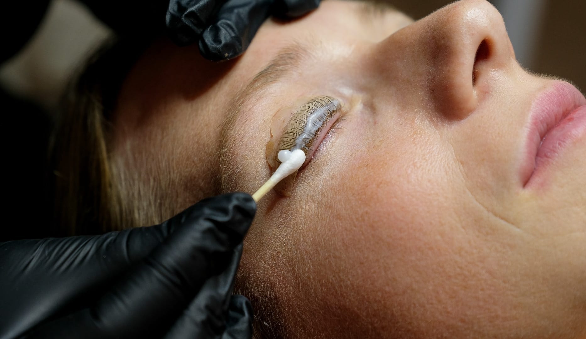 Lash Lift og farve af bryn og vipper