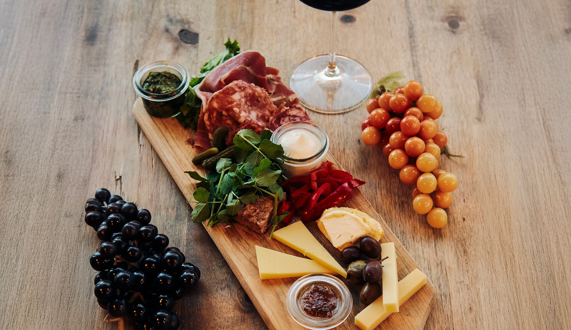 Tapas & Vin for 2 - BARe VIN