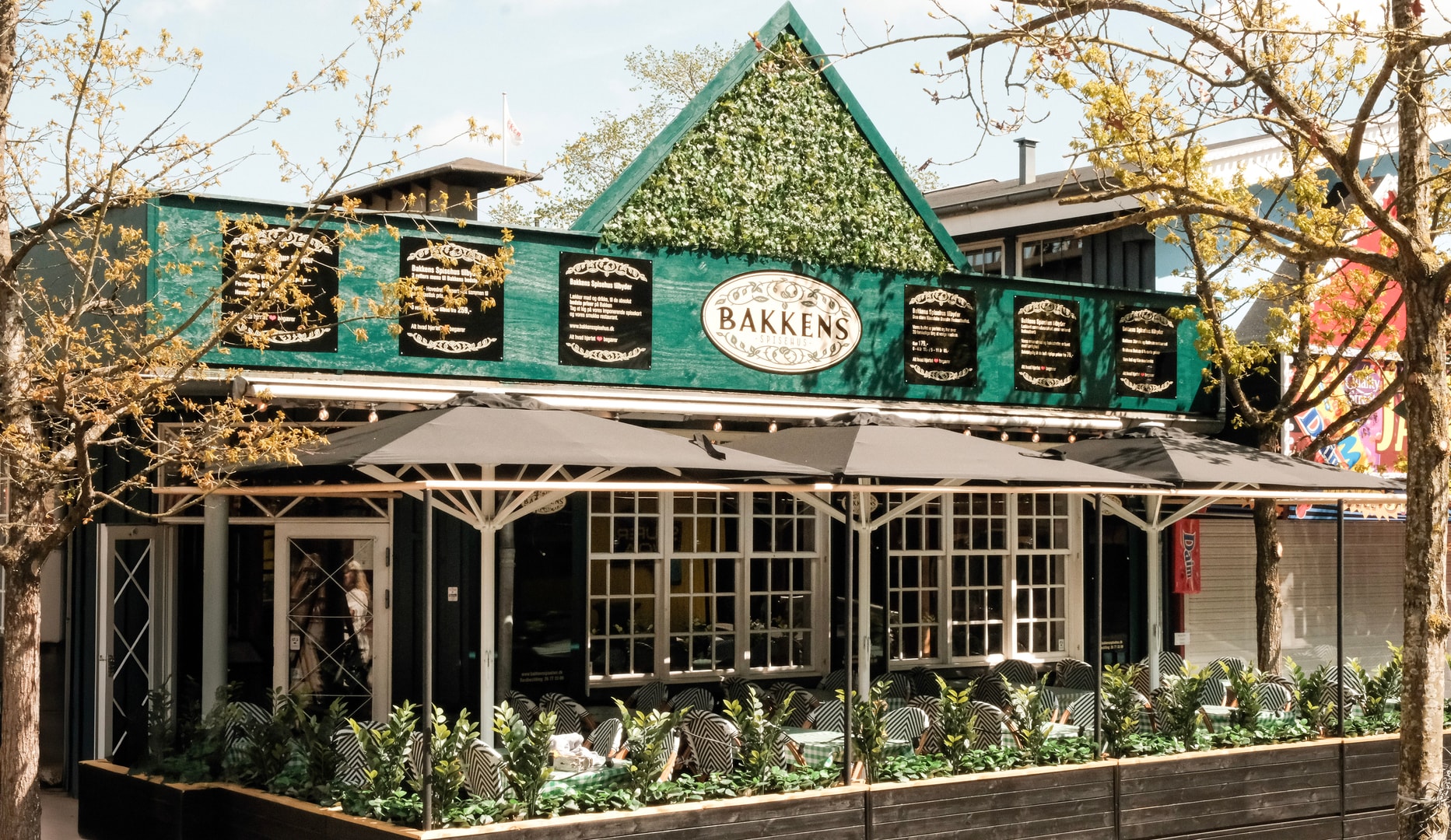 Fest på Bakkens Spisehus – 3 retter & Fri øl, vin og vand.