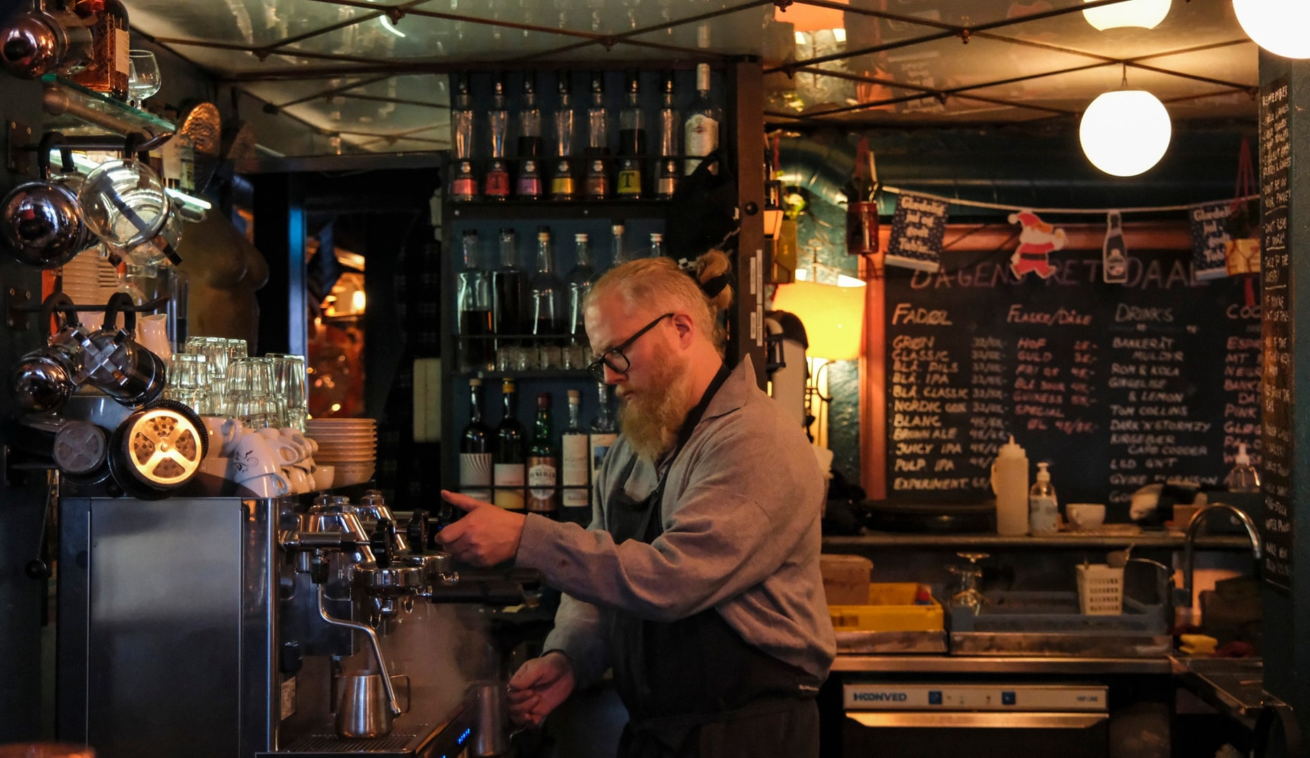 Cafe BANKERÅT - Valgfri Burgermenu