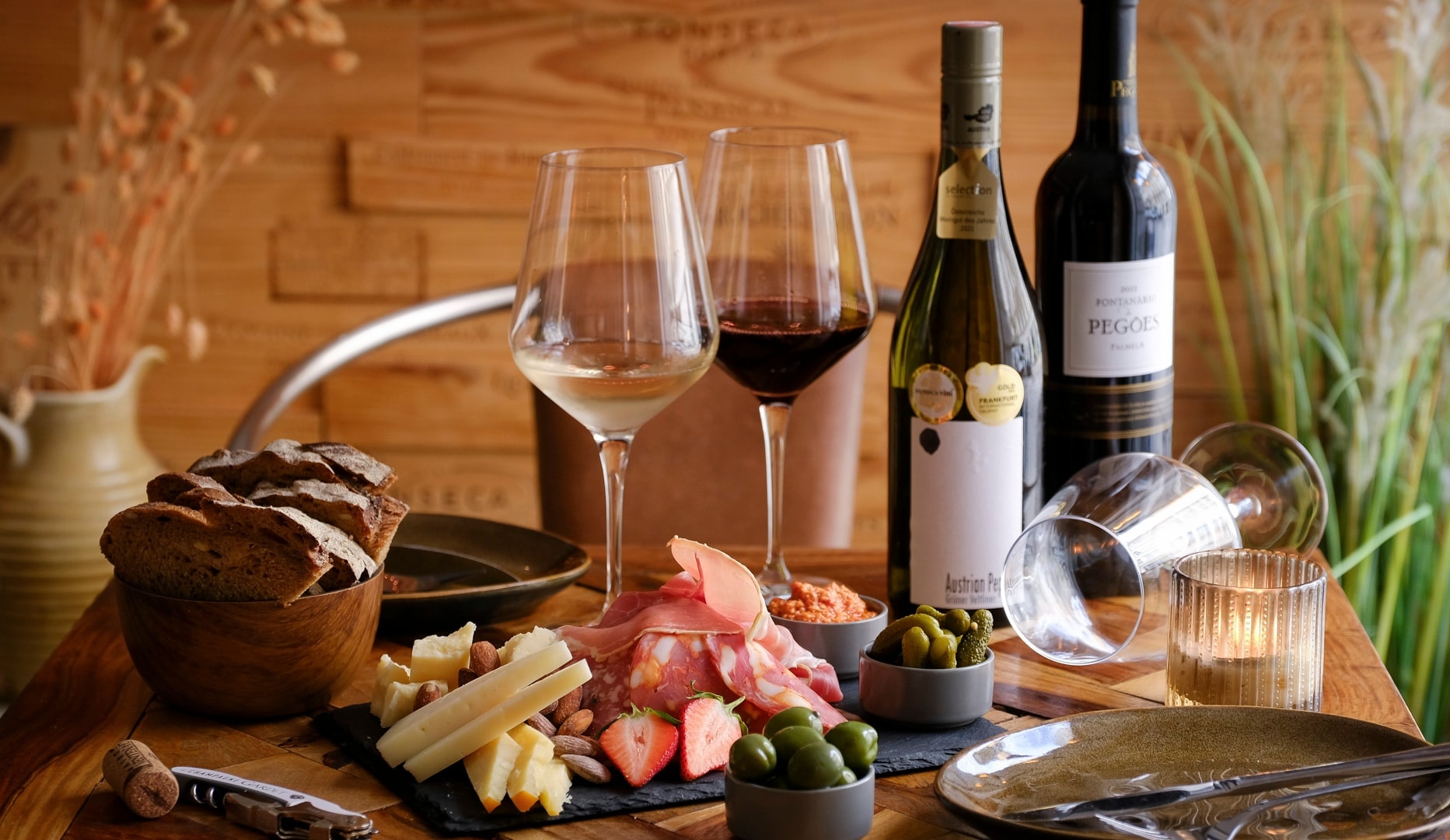 Tapas & Vin for 2 - Vinum Historia