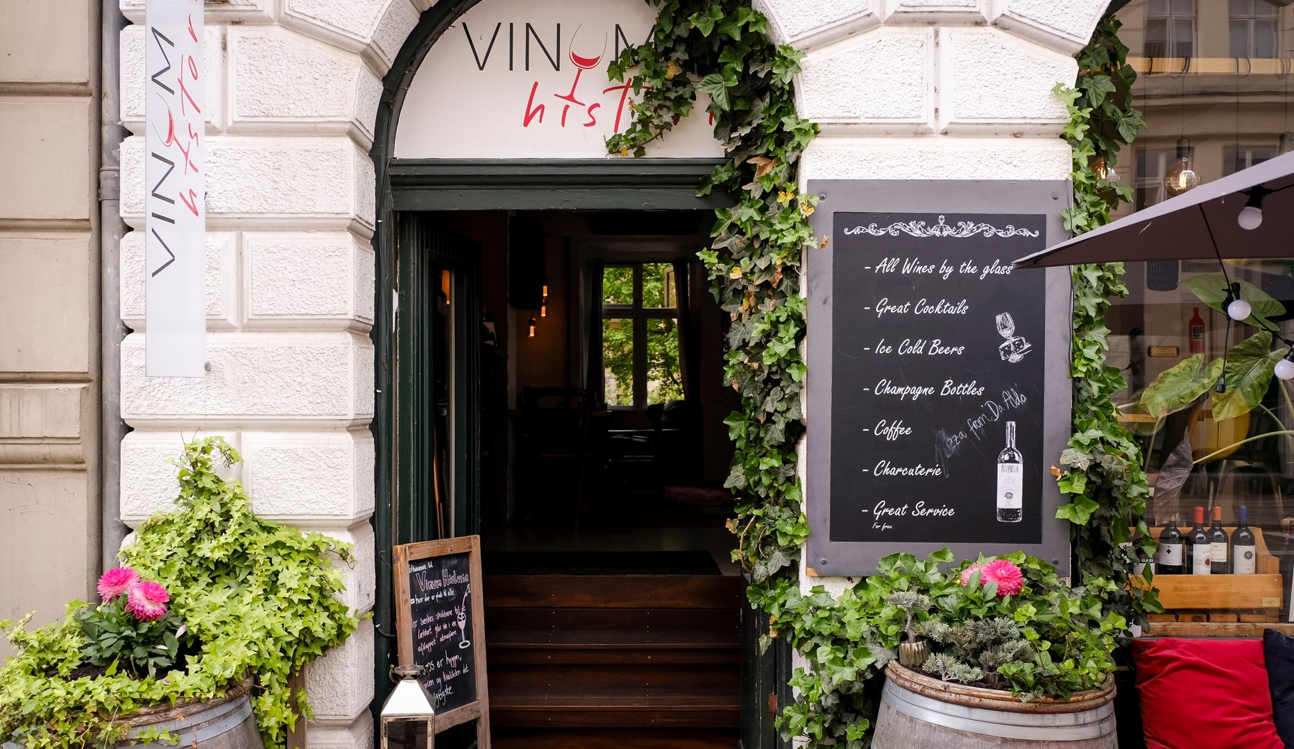 Tapas & Vin for 2 - Vinum Historia