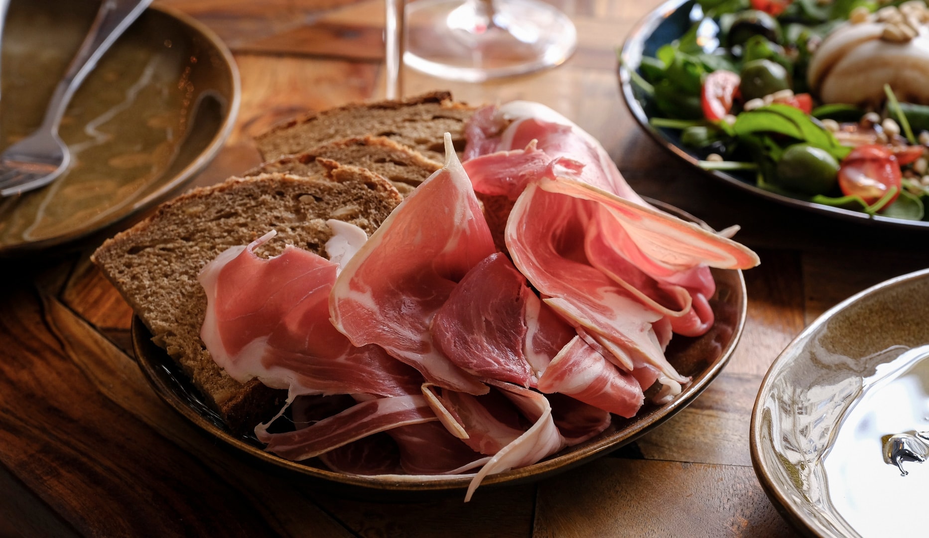 Tapas & Vin for 2 - Vinum Historia