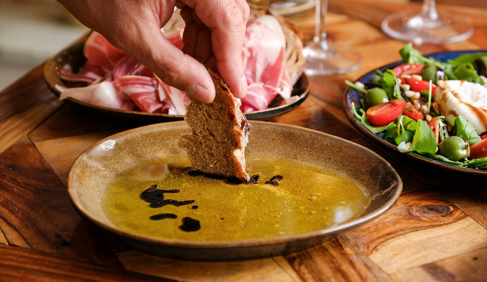 Tapas & Vin for 2 - Vinum Historia