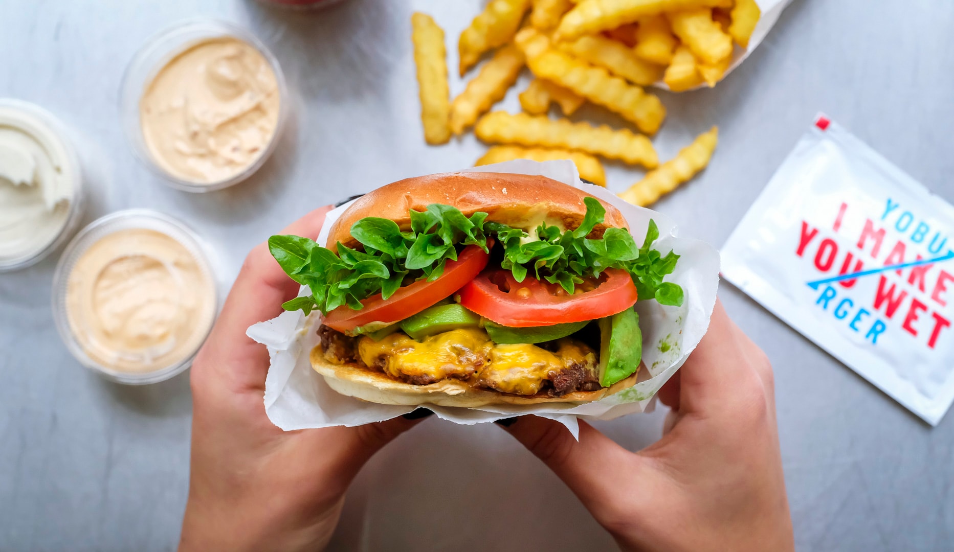 Halv pris & Frit valg - YOBURGER