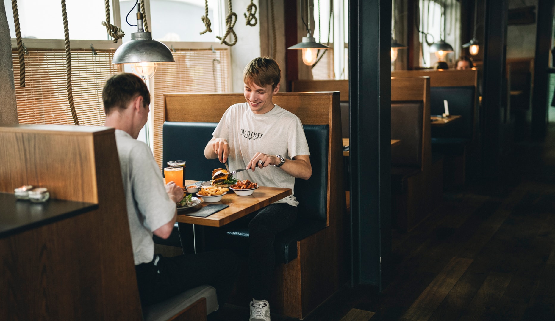Valgfri Burgermenu hos legendariske Halifax - Spar over 50%