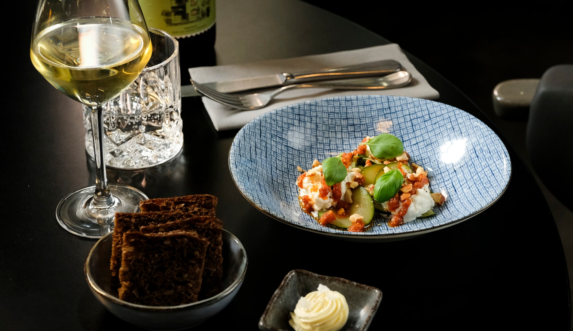 4 Lækre Serveringer og Fri bar