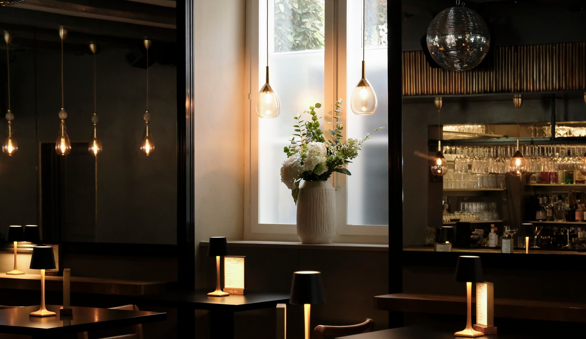 4 Lækre Serveringer og Fri bar