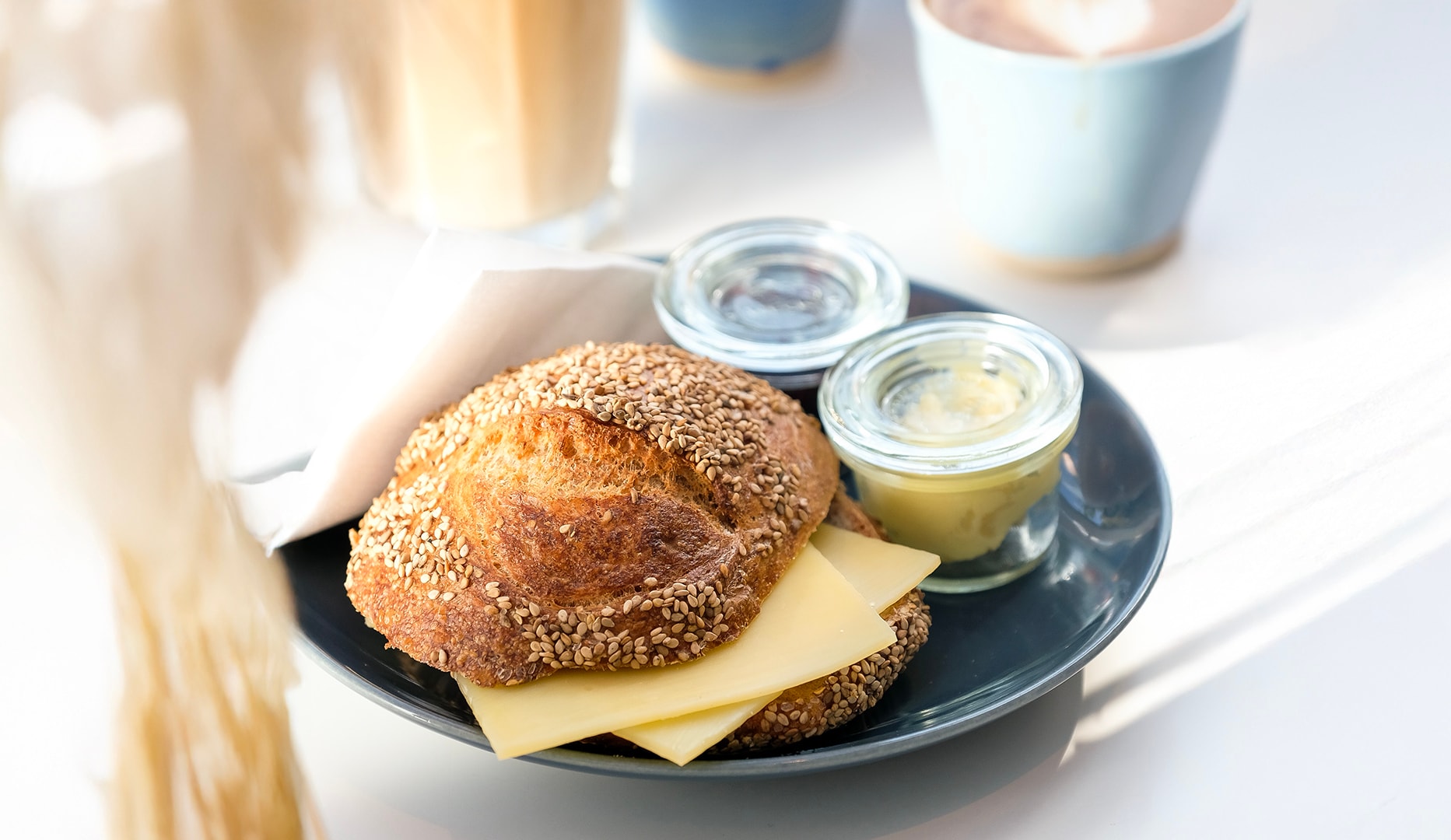 BMO m/ Valgfri Drik på Café Henning