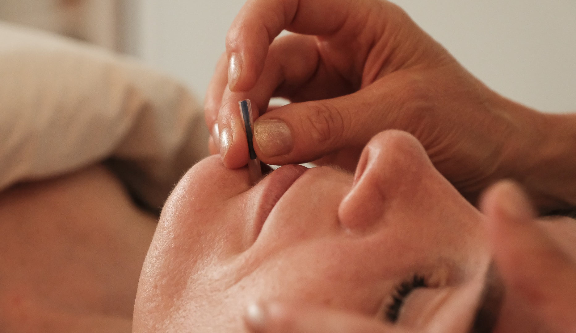 Lifting Gua Sha - Spar over 45 %