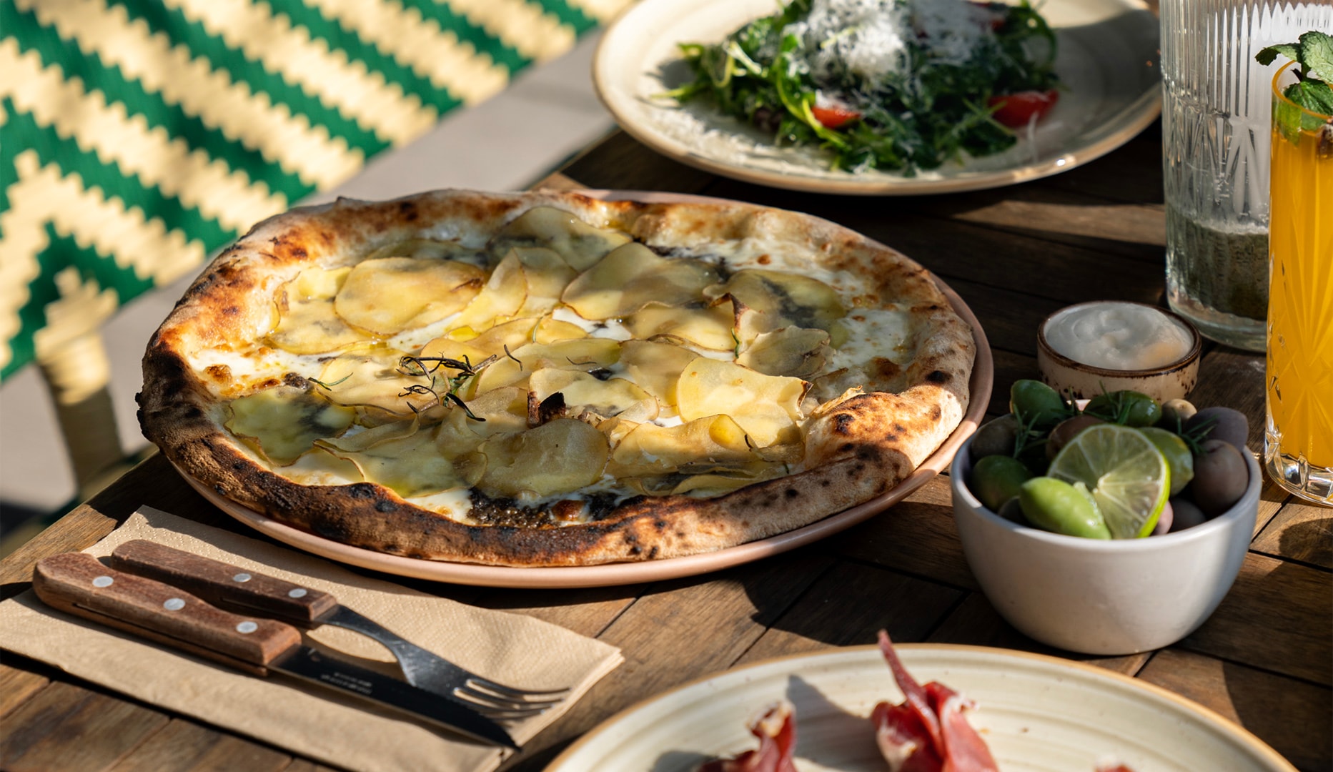 Valgfri Pizza @ DEJ - Kødbyen & Valby