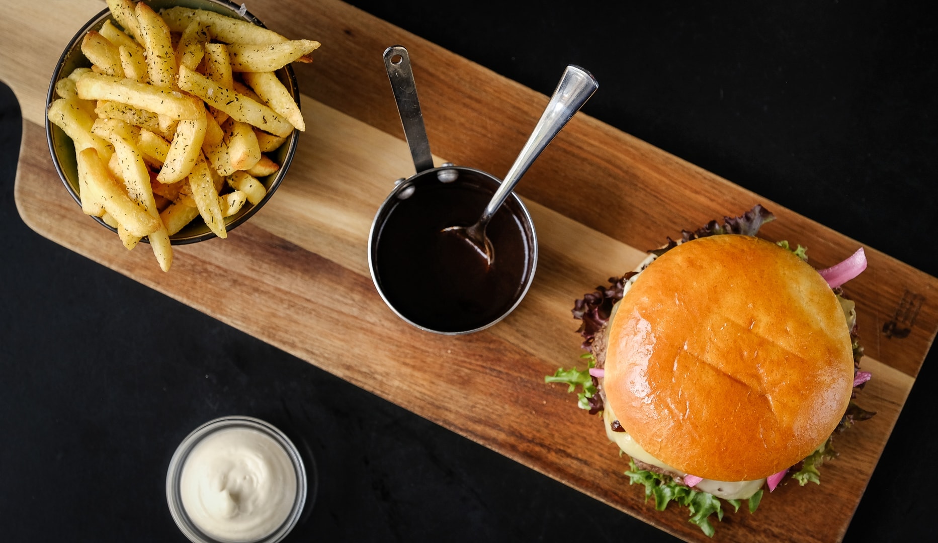 Burger + Fritter Hos Cocorico