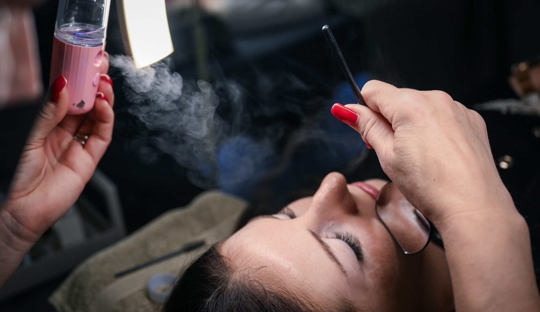 Eyelash Extensions / Volume Lashes