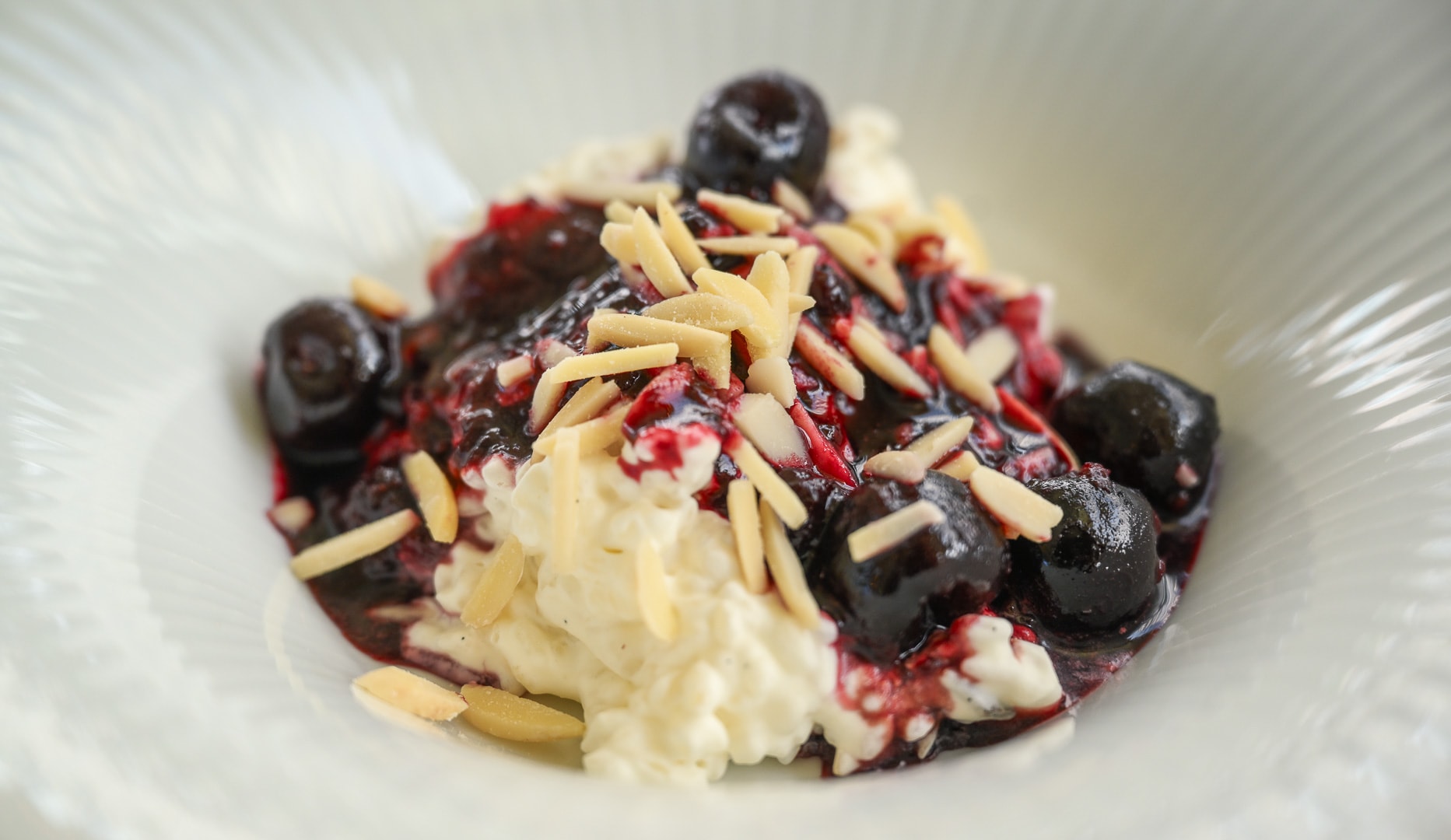 Pasta + Valgfri Dessert på Darling